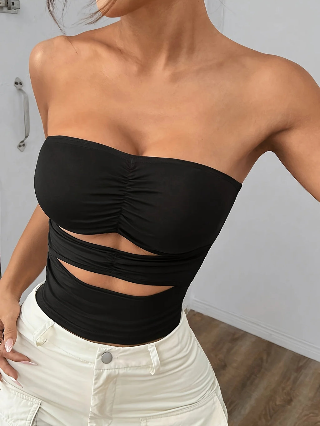New Summer Hot Girl Tube Top, Pleated Push-up Cups   Side Cutout Design, Stretchy Slim Fit Strapless Top